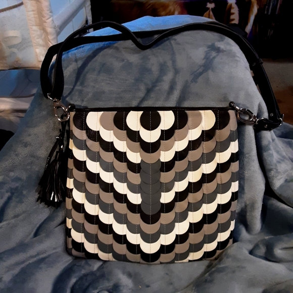 Handbags - Gianni Conti Leather Bag is a medium-sized crossbody bag